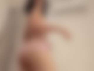 Live cam show with Gyselflyn - Drinking on Camsoda