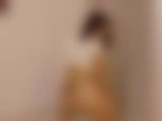 Live cam show with Gyselflyn - Moaning on Camsoda