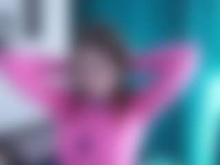 Live cam show with KimberReddix - Green Eyes on live18s.com