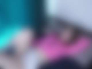 Live cam show with KimberReddix - Strip on live18s.com