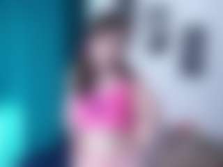 Live cam show with KimberReddix - Sexwebcam on friskycurves.com