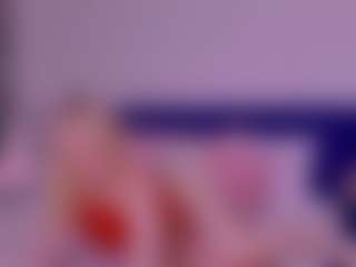 Live cam show with LilSuzy - Strapon on Uber Horny