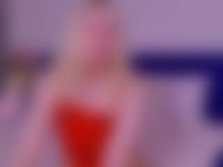 LilSuzy's Live Sex Cam Show