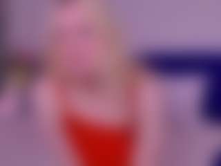 LilSuzy's Live Sex Cam Show