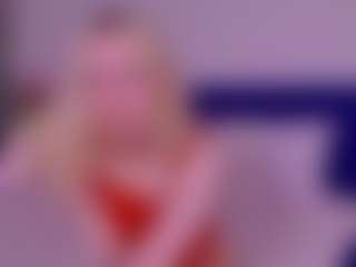 LilSuzy's Live Sex Cam Show