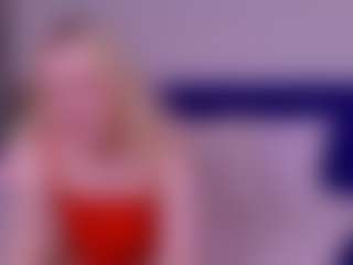 LilSuzy's Live Sex Cam Show