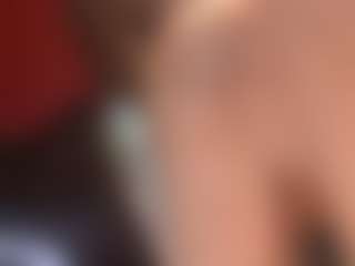 Live cam show with CoCoIris215 - Lean on Camsoda