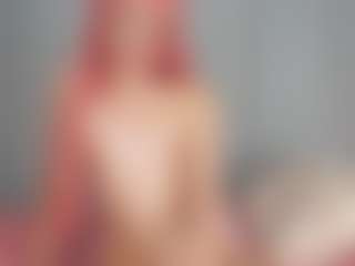 Live cam show with LunaLeez - Red Hair on iamadamtest123.com