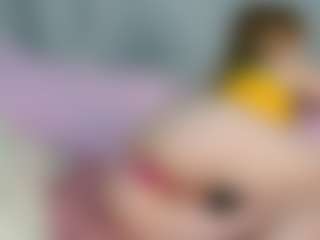 Live cam show with LunaLeez - Squirt on Camsoda