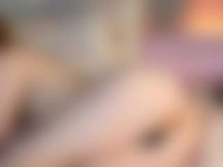 Live cam show with LunaLeez - Muscle on Camsoda