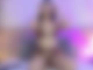 Live cam show with majito-diaz - Public Ebony on Camsoda