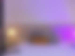 Live cam show with majito-diaz - Ebony on StripNow | colombia