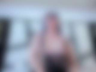 Live cam show with ManelykSwift - Red Hair Teen (18+) on SpunkLive
