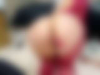 Live cam show with ManelykSwift - Red Hair Shaved Pussy on Camsoda