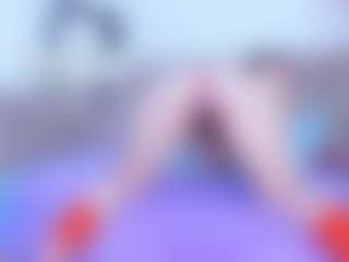 Live cam show with ManelykSwift - Spank Red Hair on CamClone