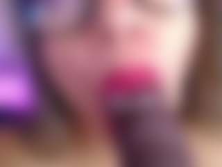 Live cam show with may-wood - Athletic on AdultVida.com
