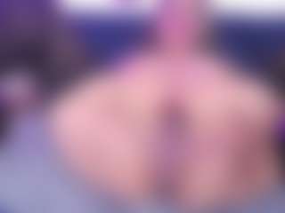 Live cam show with may-wood - Public on fapnchat