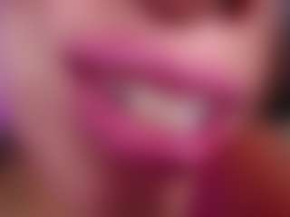 Live cam show with may-wood - Athletic Middle Aged on Ass Tok