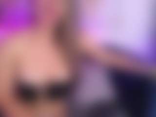 Live cam show with may-wood - Athletic on LiveSexCams6