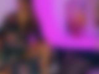Live cam show with may-wood - Blonde Hair MILF on chickslive.net