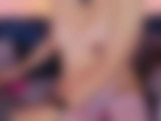 Live cam show with may-wood - Blonde Hair HD on AdultVida.com
