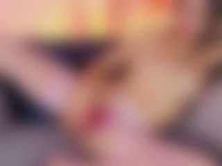 may-wood MILF webcam performer live streaming