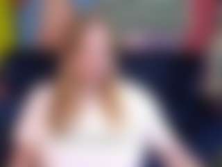 Live cam show with NikkyReyyy - Striptease on CSO-WL