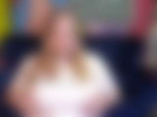 NikkyReyyy's Live Sex Cam Show