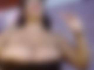 Queen-carolbigtits's Live Sex Cam Show