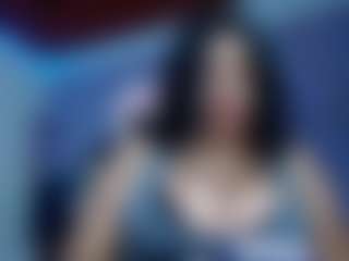 Queen-carolbigtits's Live Sex Cam Show