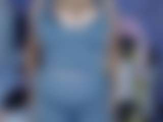 Queen-carolbigtits's Live Sex Cam Show