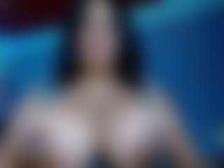 Queen-carolbigtits's Live Sex Cam Show