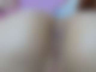 queenmia68's Live Sex Cam Show