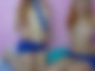 Live cam show with queenmia68 - Lesbian on LiveSexCams6