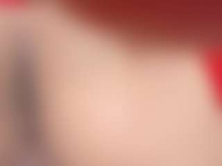 queenmia68's Live Sex Cam Show
