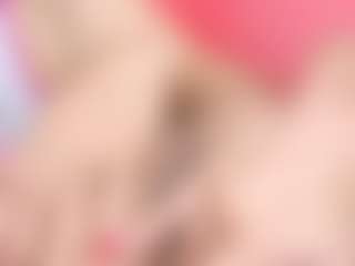 queenmia68's Live Sex Cam Show