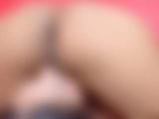queenmia68's Live Sex Cam Show