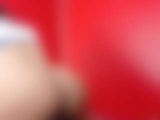 queenmia68's Live Sex Cam Show