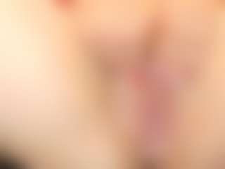 Live cam show with queenmia68 - Strapon on StripNow
