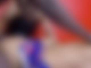 Live cam show with queenmia68 - Lingerie on Camming Site