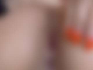 queenmia68's Live Sex Cam Show