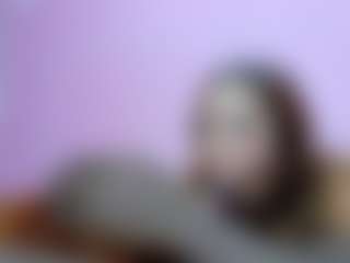 Live cam show with queenmia68 - Big Tits Small Tits on Hubzter Live