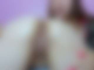 Live cam show with queenmia68 - Sexy on Cam Slut