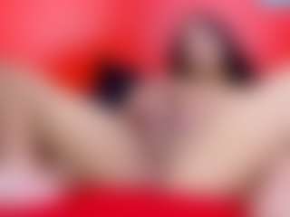 Live cam show with queenmia68 - Cute on Hubzter Live
