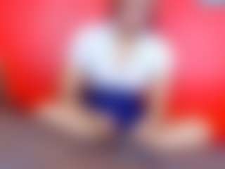queenmia68's Live Sex Cam Show