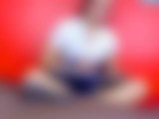 queenmia68's Live Sex Cam Show
