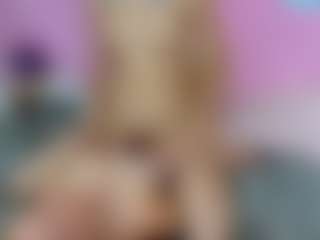 queenmia68's Live Sex Cam Show