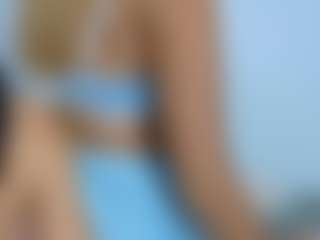 Live cam show with queenmia68 - Brown Hair on Dolls Live