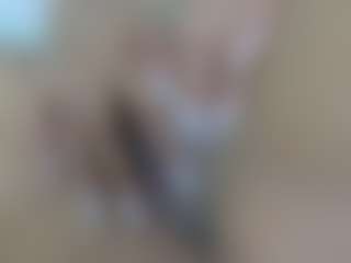 queenmia68's Live Sex Cam Show