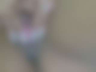 queenmia68's Live Sex Cam Show